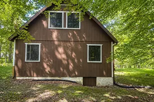 2111 Spring Dr, Bushkill, PA 18324 - Photo 3