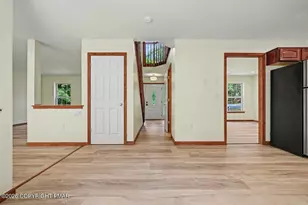 137 N Meckesville Rd, Albrightsville, PA 18210 - Photo 11
