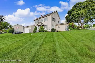 309 Jubilee Dr, Stockertown, PA 18083 - Photo 3