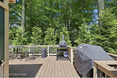  102 Fox Run, Buck Hill Falls, PA 18323 - Photo 31