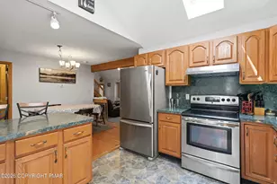 1046 Rainbow Dr, Lake Ariel, PA 18436 - Photo 11