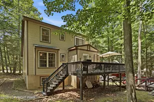 1046 Rainbow Dr, Lake Ariel, PA 18436 - Photo 1
