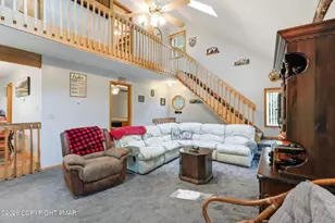 1046 Rainbow Dr, Lake Ariel, PA 18436 - Photo 3