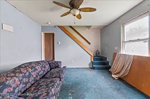 36 S Wylam St, Frackville, PA 17931 - Photo 15