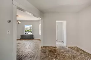 1198 W Main St, Stroudsburg, PA 18360 - Photo 13