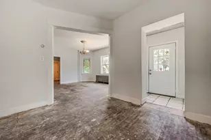 1198 W Main St, Stroudsburg, PA 18360 - Photo 3