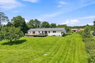 114 Amy Ln, Brodheadsville, PA 18322 - Photo 3