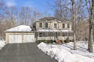 5124 Hickory Ln, East Stroudsburg, PA 18302 - Photo 1