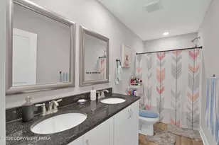909 Oak St, Jim Thorpe, PA 18229 - Photo 23