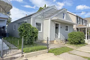 8 E Holland St, Summit Hill, PA 18250 - Photo 1