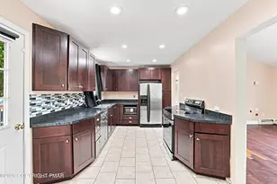 105 Ledgewood Dr, East Stroudsburg, PA 18301 - Photo 5