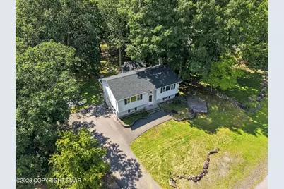  105 Ledgewood Drive, East Stroudsburg, PA 18301 - Photo 3