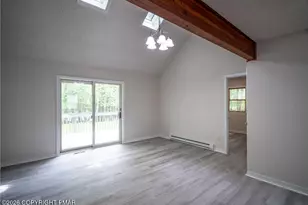 132 Cottonwood Ct, Milford, PA 18337 - Photo 13