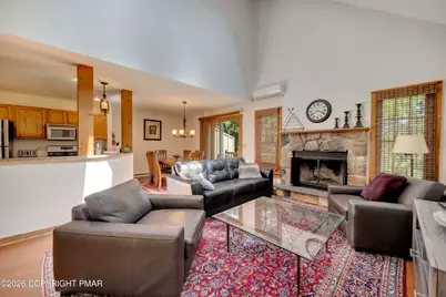  411 Hickory Drive, Tannersville, PA 18372 - Photo 3