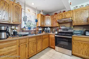 7110 Robinwood Dr, Tobyhanna, PA 18466 - Photo 11