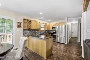 123 Pasquin Dr, East Stroudsburg, PA 18301 - Photo 11