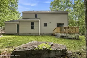 123 Pasquin Dr, East Stroudsburg, PA 18301 - Photo 37