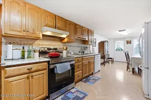 205 Maple Ave, Hawley, PA 18428 - Photo 27