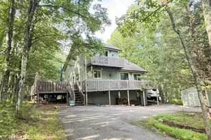 67 Arapahoe Rd, Albrightsville, PA 18210 - Photo 3