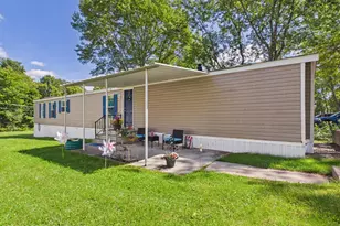 15 Clifton Manor Dr, Covington Township, PA 18424 - Photo 3