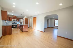 902 Thornberry Ct, East Stroudsburg, PA 18302 - Photo 15