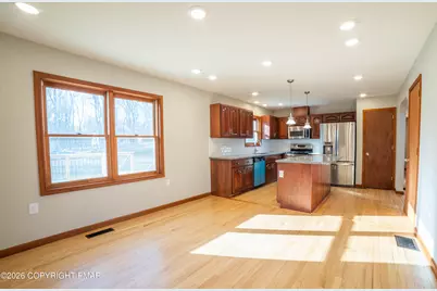  902 Thornberry Court, East Stroudsburg, PA 18302 - Photo 13