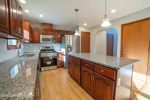 902 Thornberry Ct, East Stroudsburg, PA 18302 - Photo 11