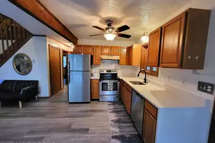 193 Bellingham Dr, Bushkill, PA 18324 - Photo 9