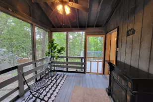 193 Bellingham Dr, Bushkill, PA 18324 - Photo 5