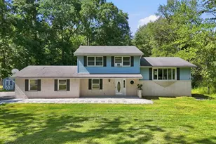 24 Tara Dr, East Stroudsburg, PA 18301 - Photo 1