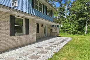 24 Tara Dr, East Stroudsburg, PA 18301 - Photo 7