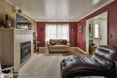  5016 Foxrun Lane, Whitehall, PA 18052 - Photo 9