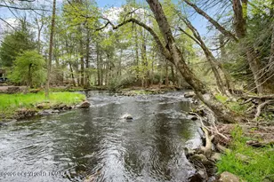2236 Hillcrest Dr, Pocono Pines, PA 18350 - Photo 41