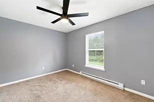 1123 Chickadee Dr, Pocono Summit, PA 18346 - Photo 25