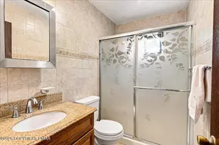 6520 Runnymeade Ln, Tobyhanna, PA 18466 - Photo 15