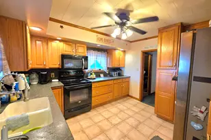 31 E Ludlow St, Summit Hill, PA 18250 - Photo 17