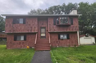 15 Pointe St, Mount Pocono, PA 18344 - Photo 1