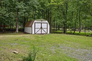 2569 Birch Hollow Dr, Effort, PA 18330 - Photo 7