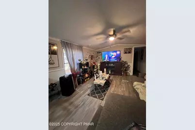  155 Bariton Court, Bartonsville, PA 18321 - Photo 13