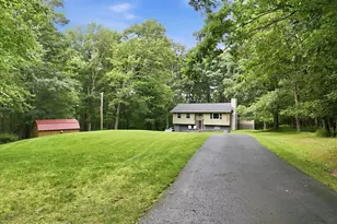103 Waterview Dr, Hawley, PA 18428 - Photo 5