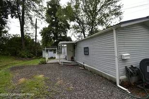 230 Baabe Ln, Stroudsburg, PA 18360 - Photo 5