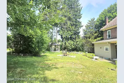 729 George Street #729, Pen Argyl, PA 18072 - Photo 7