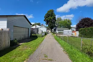 420 Park St, Freeland, PA 18224 - Photo 17