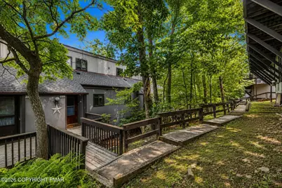  138 Cross Country Lane, Tannersville, PA 18372 - Photo 3