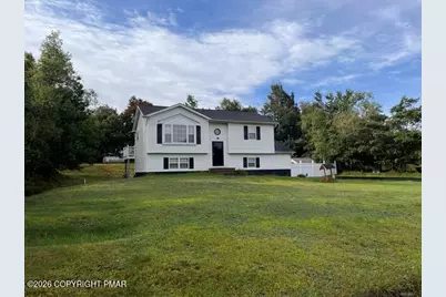  216 Center Drive, Blakeslee, PA 18610 - Photo 1