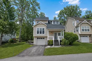 212 Hawthorne Village Ct, East Stroudsburg, PA 18302 - Photo 1