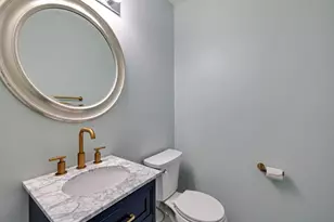 212 Hawthorne Village Ct, East Stroudsburg, PA 18302 - Photo 9