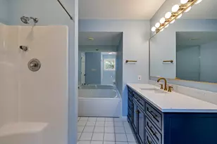 212 Hawthorne Village Ct, East Stroudsburg, PA 18302 - Photo 11