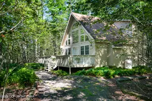 2086 Lehigh Dr, Pocono Lake, PA 18347 - Photo 3