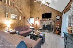 2128 Apley Dr, Bushkill, PA 18324 - Photo 5